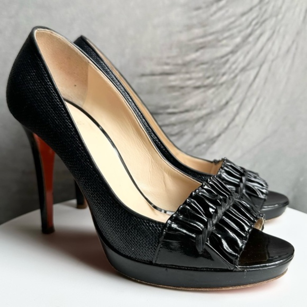 🌺VERSACE👠 Black Leather Open Toe Heels size 36 1/2